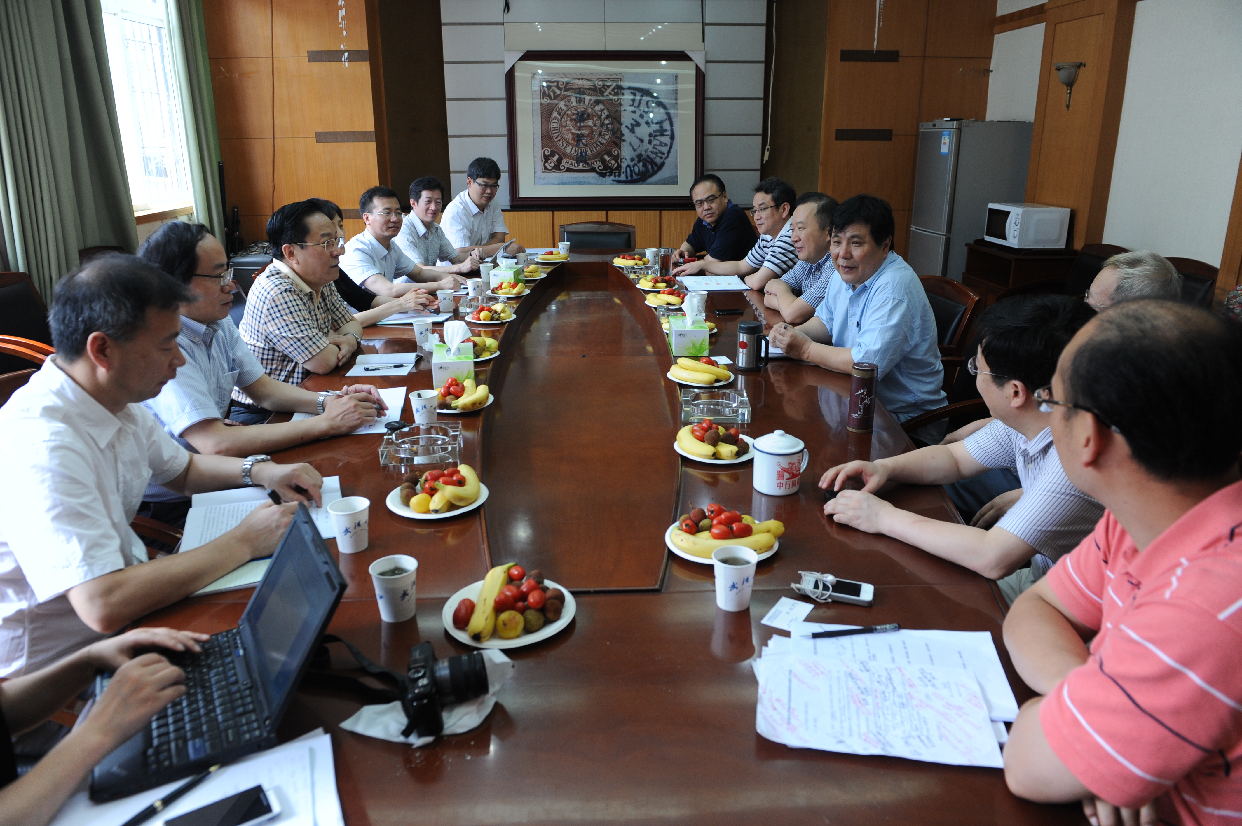 复旦大学新闻学院来第一版主
调研交流