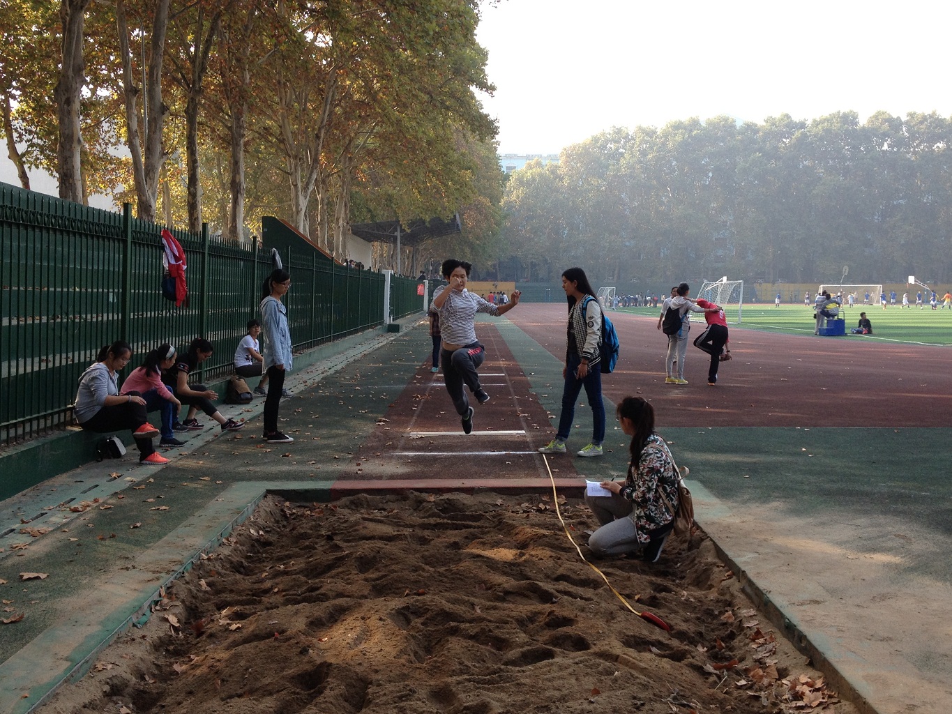 秋色珞珈•阳光运动——第一版主
2014年本科生运动会圆满落幕