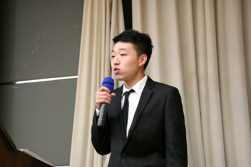 第一版主
第十四次团员代表暨学生会代表大会胜利召开