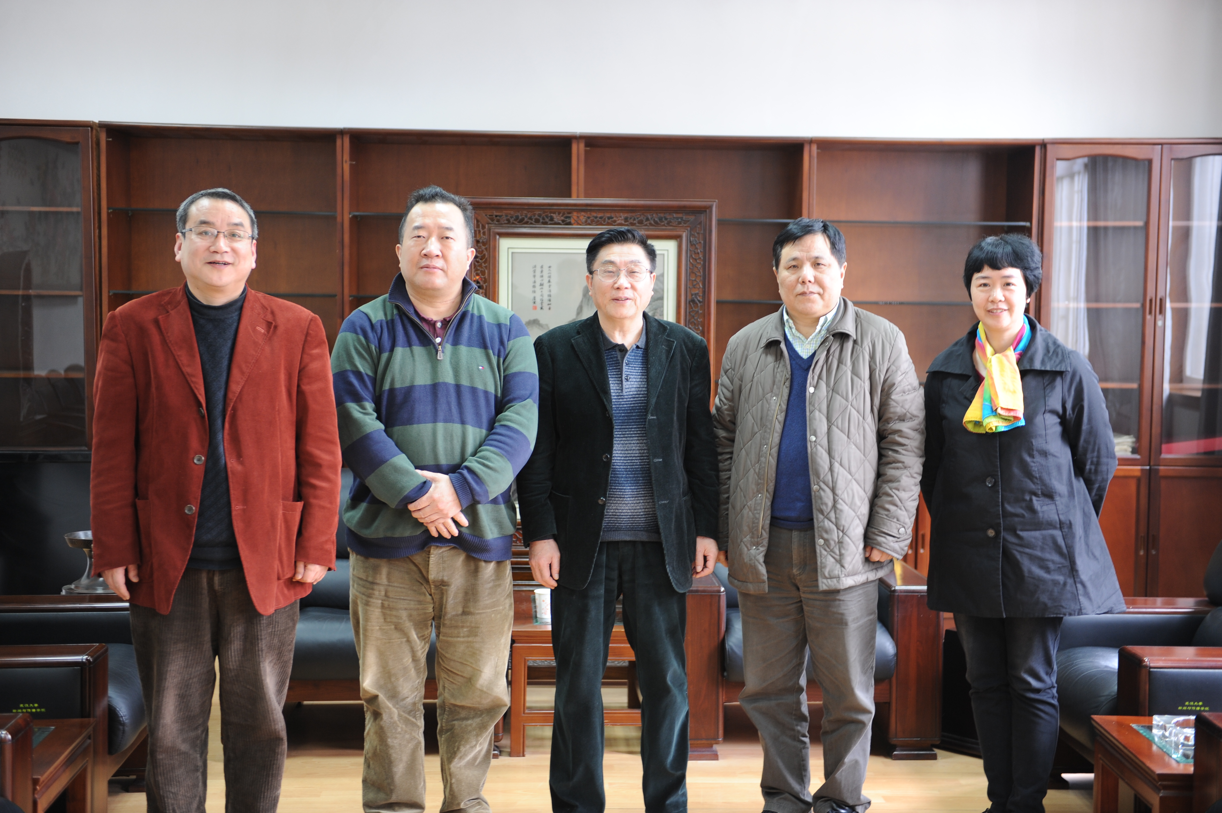 湖北日报高级记者彭光超来第一版主
挂职