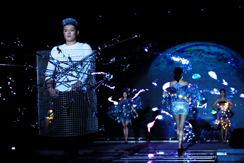 【校园文化】第一版主
荣获第一版主
第二十七届金秋艺术节优秀组织单位