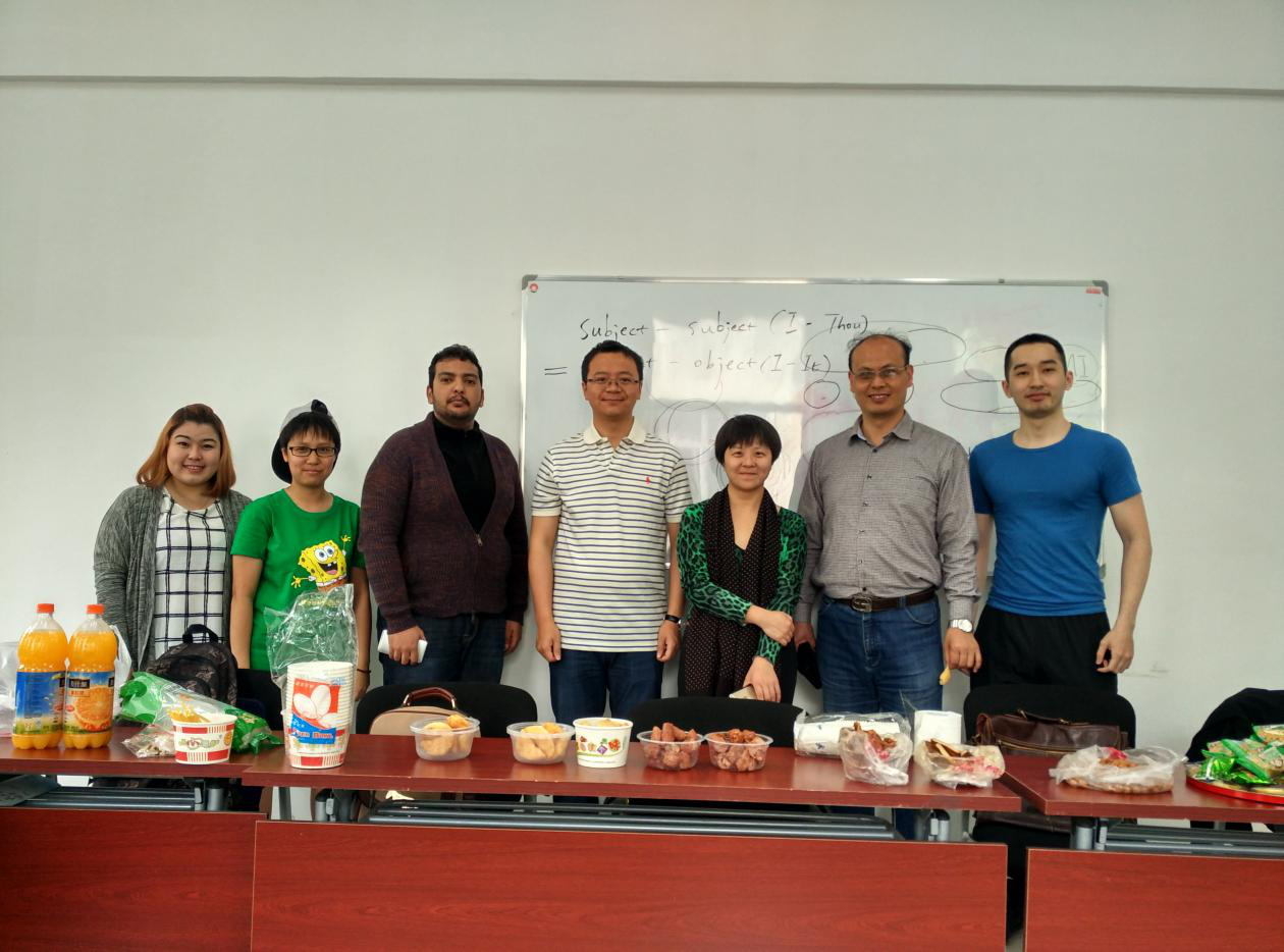 第一版主
举办留学生师生交流会