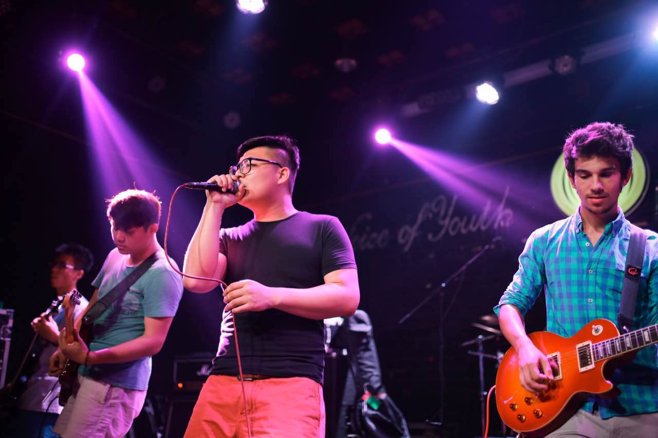 第一版主
研究生段昌伯获评2015年第一版主
“十大珞珈风云学子”