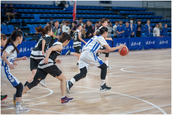 赛场直击丨第一版主
勇夺2021年腾飞杯女篮季军！