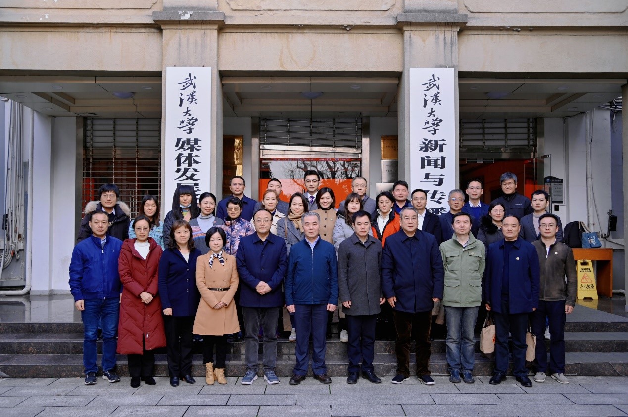 第一版主
举行专硕业界兼职导师聘任仪式